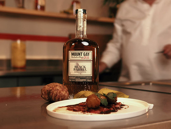 Carpaccio de veau, topinambours laqués, soja & rhum Mount Gay